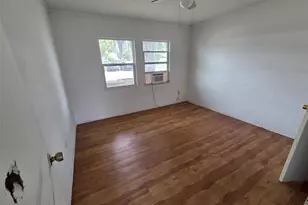 5206 7 Th St, Zephyrhills, FL 33542 - Photo 5
