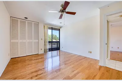 6305 Pelican Creek Crossing #D, Saint Petersburg, FL 33707 - Photo 29