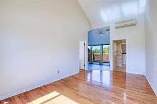 6305 Pelican Creek Crossing, Saint Petersburg, FL 33707 - Photo 41
