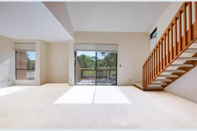 6305 Pelican Creek Crossing #D, Saint Petersburg, FL 33707 - Photo 9