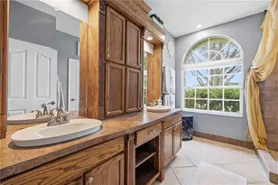 9302 Heritage Oak Ct, Tampa, FL 33647 - Photo 19