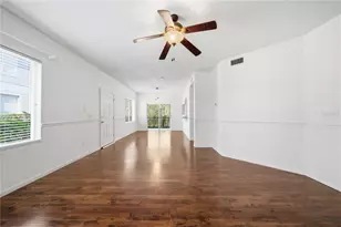 18117 Paradise Point Dr, Tampa, FL 33647 - Photo 11