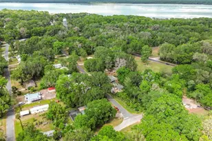 2548 Cr 422, Lake Panasoffkee, FL 33538 - Photo 33