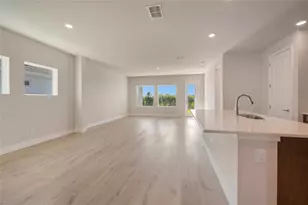 5152 Creek Sand Dr, Apollo Beach, FL 33572 - Photo 13
