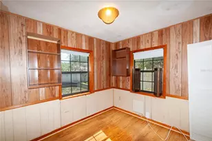 9609 N Elmer St, Tampa, FL 33612 - Photo 9