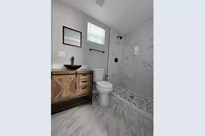 8623 N Willow Avenue, Tampa, FL 33604 - Photo 9