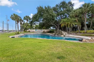 2261 Shelly Dr, Palm Harbor, FL 34684 - Photo 39