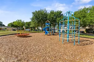 2916 Winglewood Cir, Lutz, FL 33558 - Photo 45
