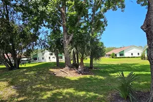 2532 Royal Pines Cir, Clearwater, FL 33763 - Photo 3