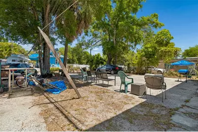 1033 19th Avenue S, Saint Petersburg, FL 33705 - Photo 7