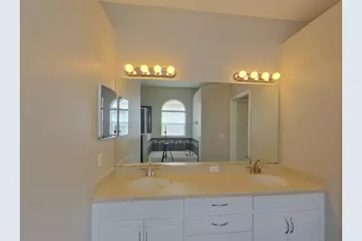 [Address not provided], Ruskin, FL 33570 - Photo 9