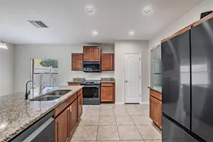 14336 Haddon Mist Dr, Wimauma, FL 33598 - Photo 7