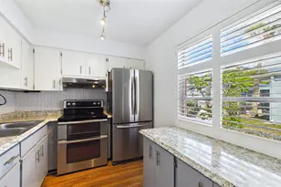325 Sky Loch Dr W, Dunedin, FL 34698 - Photo 13