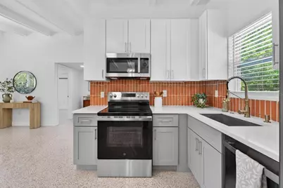 4029 3rd Avenue S, Saint Petersburg, FL 33711 - Photo 13