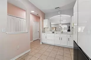 3566 High Hampton Cir, Tampa, FL 33610 - Photo 7