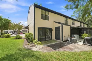 16573 Brigadoon Dr, Tampa, FL 33618 - Photo 19