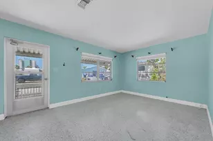 11095 2nd St E, Treasure Island, FL 33706 - Photo 5