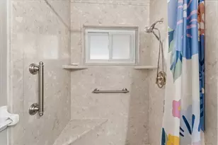 9875 Mainlands Blvd W, Pinellas Park, FL 33782 - Photo 29