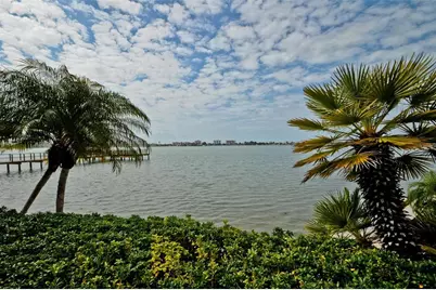 4750 Cove Circle #303, Saint Petersburg, FL 33708 - Photo 53