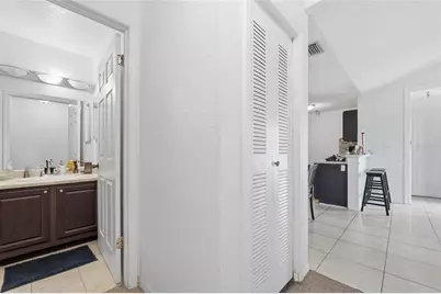10265 Gandy Boulevard N #1806, Saint Petersburg, FL 33702 - Photo 13