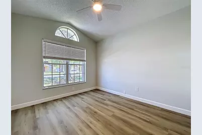 11027 Streamside Drive, Tampa, FL 33624 - Photo 23