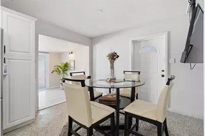 10107 N Aster Avenue, Tampa, FL 33612 - Photo 41