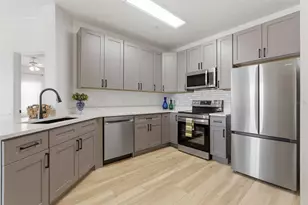 4323 Bayside Village Dr, Tampa, FL 33615 - Photo 5