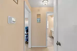 1413 Embassy Dr, Clearwater, FL 33764 - Photo 7