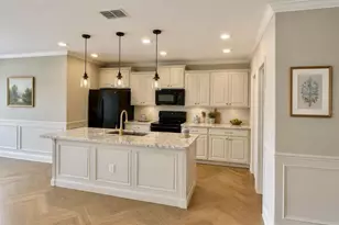 10216 Carloway Hills Dr, Wimauma, FL 33598 - Photo 5