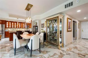 4737 Dolphin Cay Ln S, Saint Petersburg, FL 33711 - Photo 13