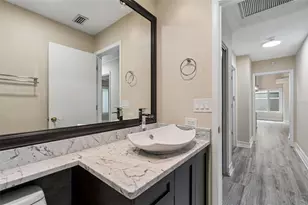 14675 Village Glen Cir, Tampa, FL 33618 - Photo 37