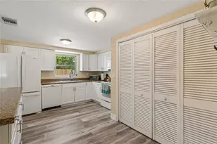 111 W Grapefruit Cir, Clearwater, FL 33763 - Photo 21