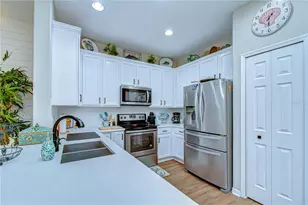 2938 Lochcarron Dr, Land O Lakes, FL 34638 - Photo 7