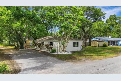 530 16th St NW, Largo, FL 33770 - Photo 1