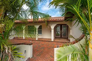 1200 80th St S, Saint Petersburg, FL 33707 - Photo 3
