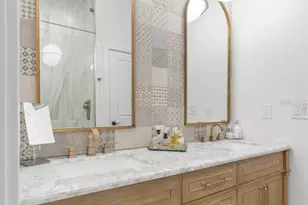 5610 N River Shore Dr, Tampa, FL 33603 - Photo 33
