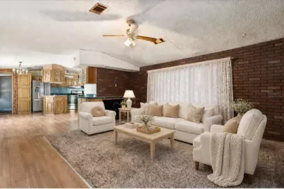 8332 Gibson Oaks Drive, Lakeland, FL 33809 - Photo 3