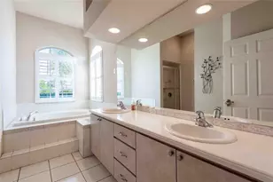 7425 Melogold Cir, Land O Lakes, FL 34637 - Photo 31