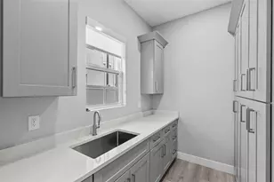 3202 W Arch St, Tampa, FL 33607 - Photo 11
