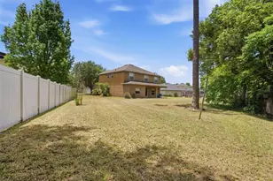 2631 Queen Alberta Dr, Valrico, FL 33596 - Photo 31