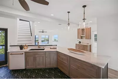 10701 Pine Island Drive, Weeki Wachee, FL 34607 - Photo 9