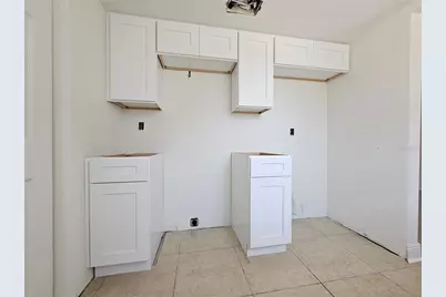 200 Country Club Drive #1101, Largo, FL 33771 - Photo 7