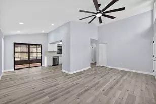 7834 Seasons Ln, New Port Richey, FL 34653 - Photo 9