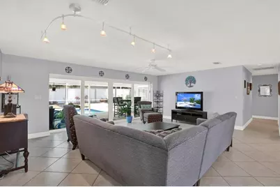 14725 Crown Drive, Largo, FL 33774 - Photo 11