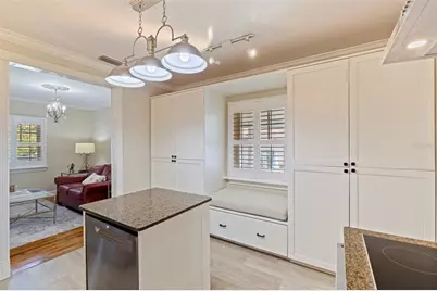 1010 43rd Avenue N, Saint Petersburg, FL 33703 - Photo 9