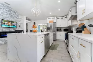 10727 Deepbrook Dr, Riverview, FL 33569 - Photo 11