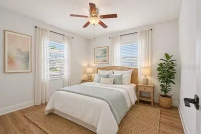 4704 W Lawn Avenue, Tampa, FL 33611 - Photo 9
