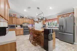 33906 Coddle Ct, Wesley Chapel, FL 33543 - Photo 19
