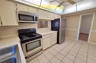 3462 MacLaren Dr, Palm Harbor, FL 34684 - Photo 9