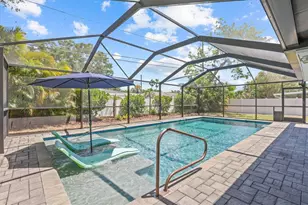 783 Manor Dr W, Dunedin, FL 34698 - Photo 31